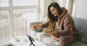 Rise of ‘finfluencers’ in Australia: what’s their appeal across different age groups and platforms?