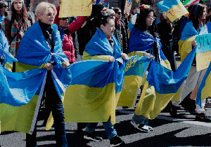 Un anno dopo: l’opinione degli europei sulla guerra in Ucraina